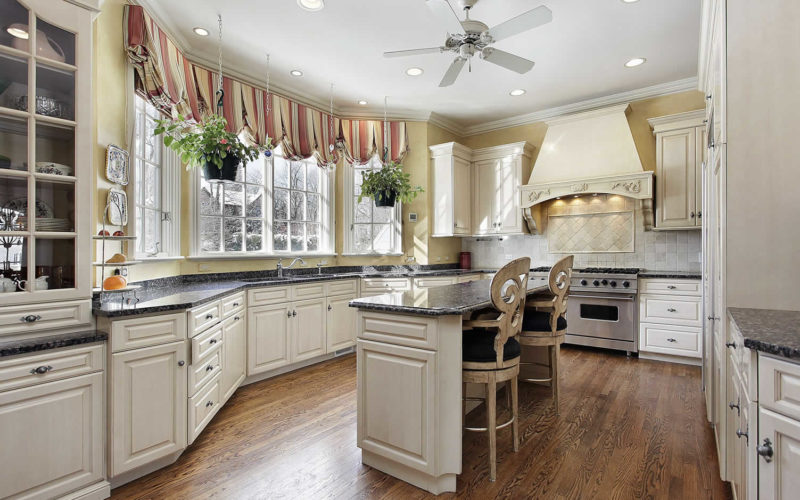 Remodeling Your Kitchen – Let’s Go With Wood Flooring