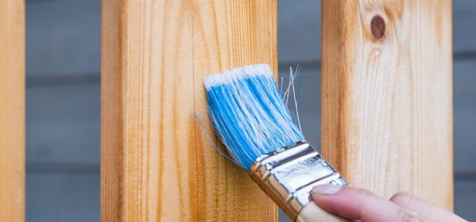 Building a Backyard Deck – What Kind of Railings?