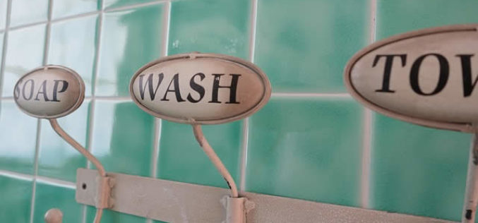 Renovating Old Home? 4 Bathroom Remodel Essentials to Consider