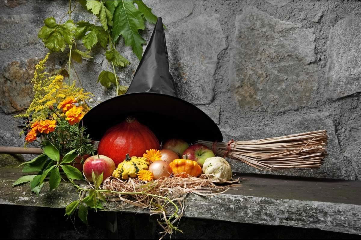 Halloween Decor