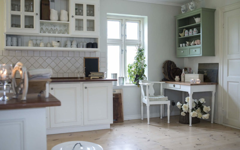 <span>photo image analysis:</span> Kitchen Command Center