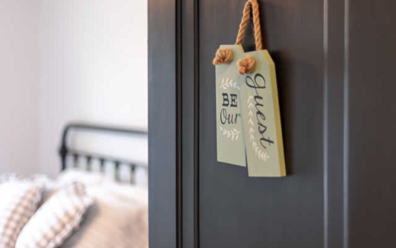 Decorate Your Guest Bedroom