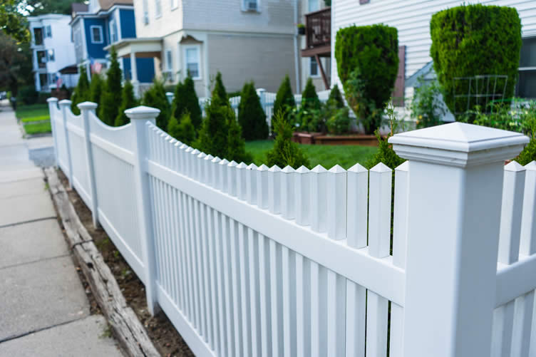 how to choose a new fence