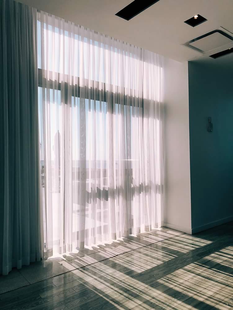 choosing the right curtain for your kids room