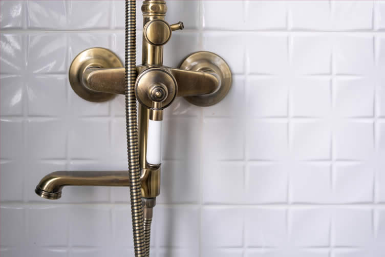 wall mounted faucets
