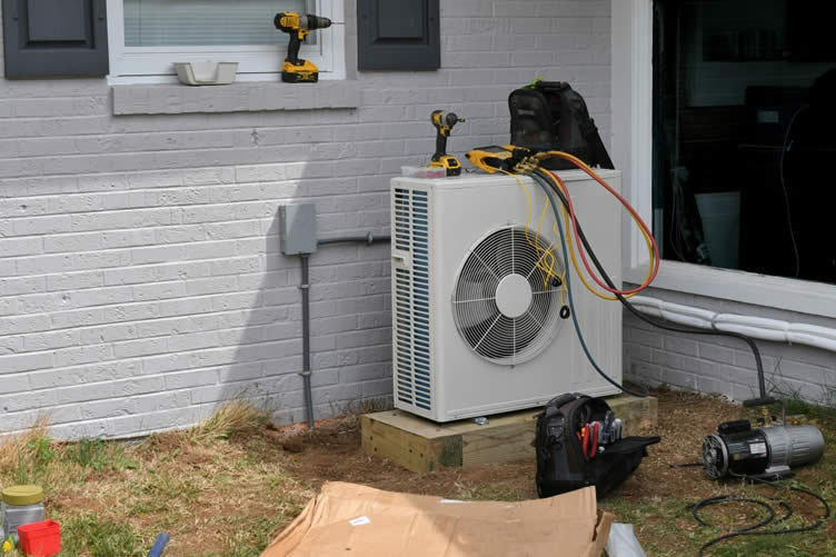 advantages of ductless heating and cooling