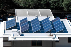 Should Homeowners Install a Solar Battery?