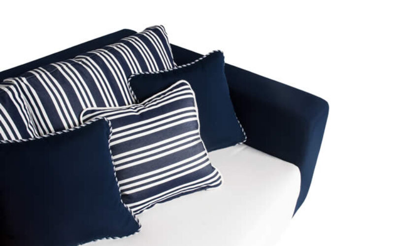 8 Sofa Colors That Go Well with White Walls