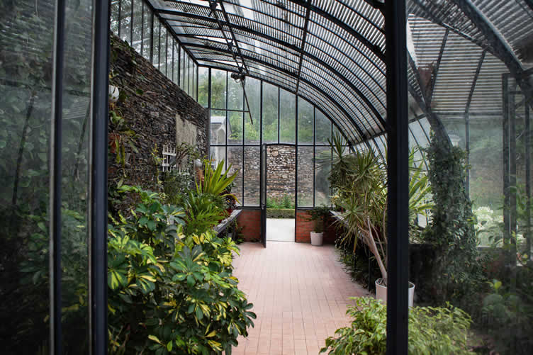greenhouses pros and cons