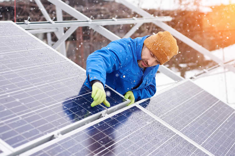 do solar panels work in the wintertime