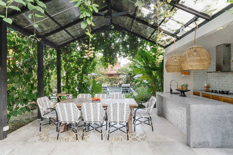 how to create a functional outdoor space