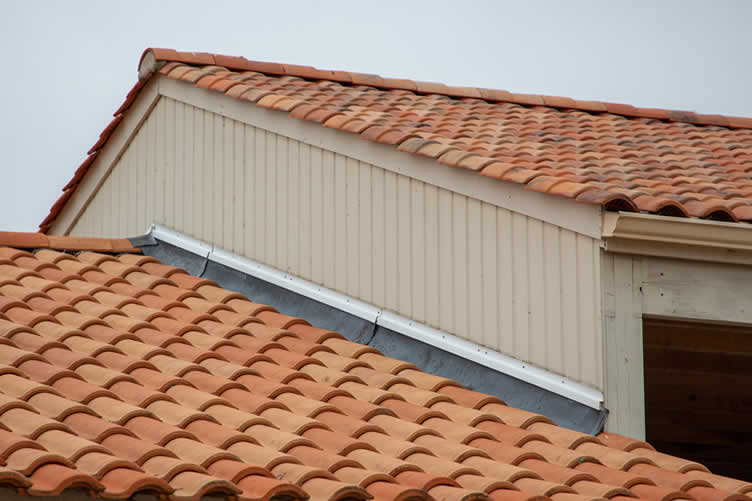 how to maintain or renovate an old and damaged roof