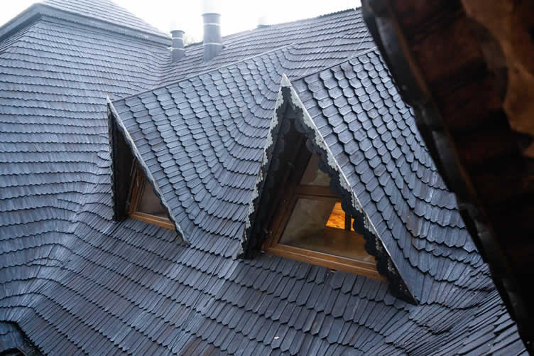 comprehensive guide to roof replacement