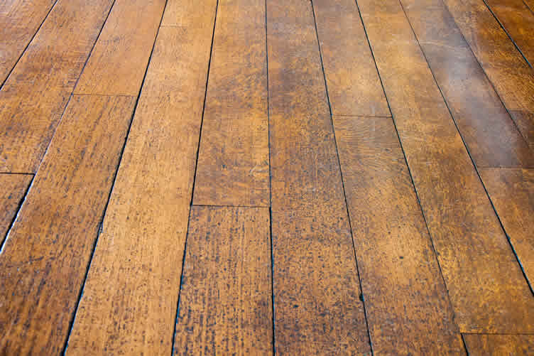 reasons to install hardwood flooring