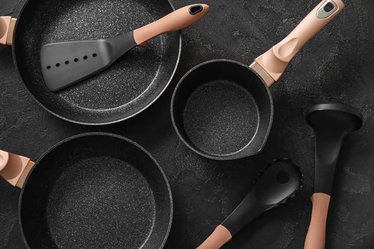 kitchen cookware types