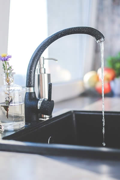 bestsellers kitchen faucets